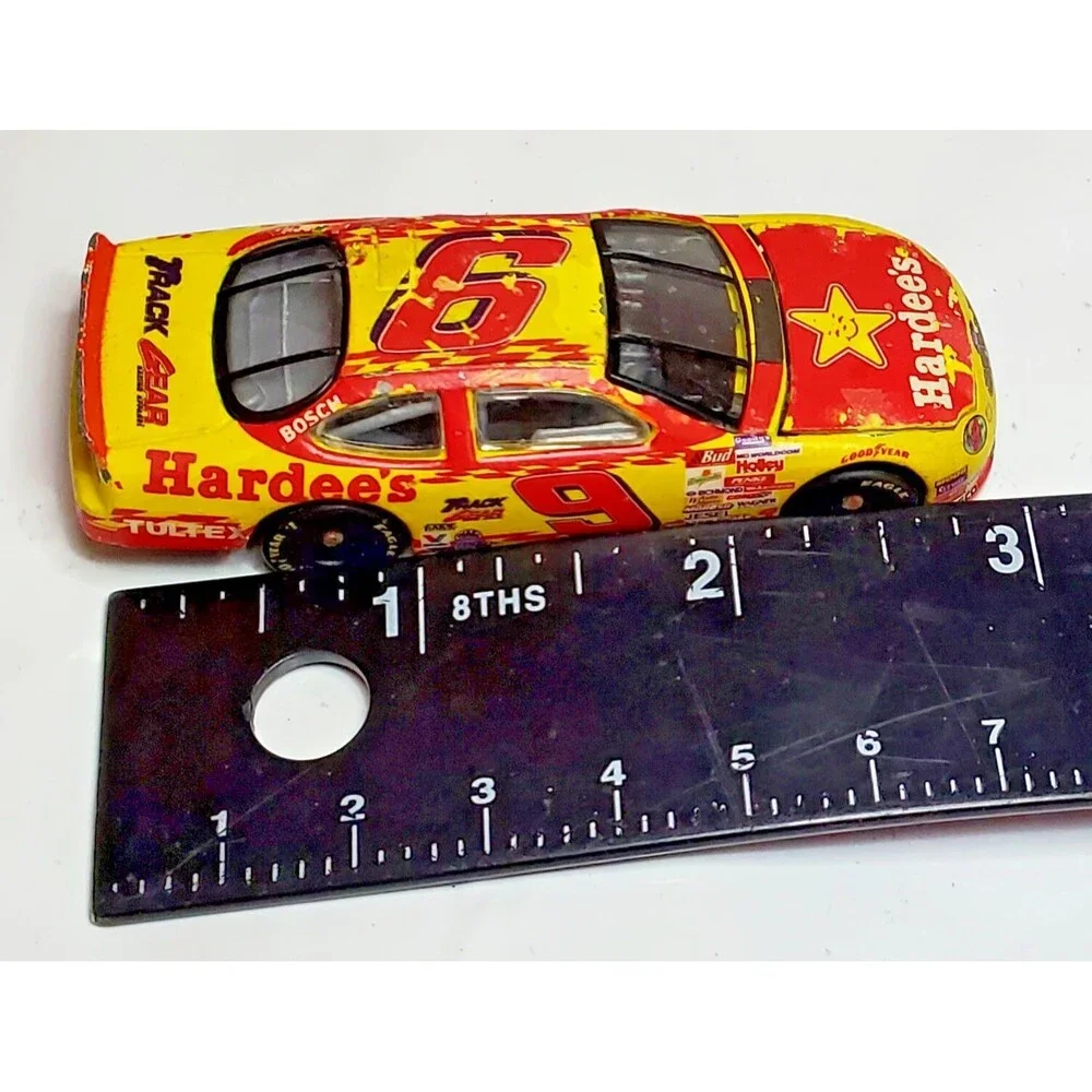 1999 Jeff Burton #9 Hardee’s Racing 1:64 Diecast Car – Loose –NASCAR Collectible